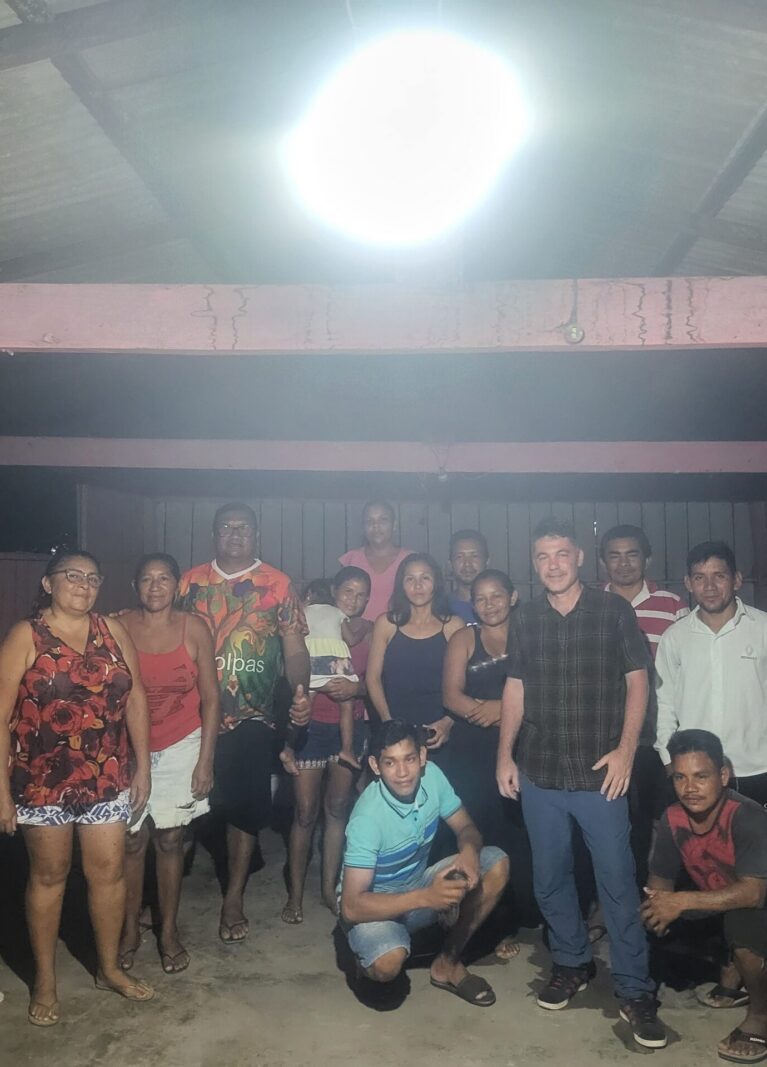 Ações que promovem geração de renda, capacitação e preservação do território.